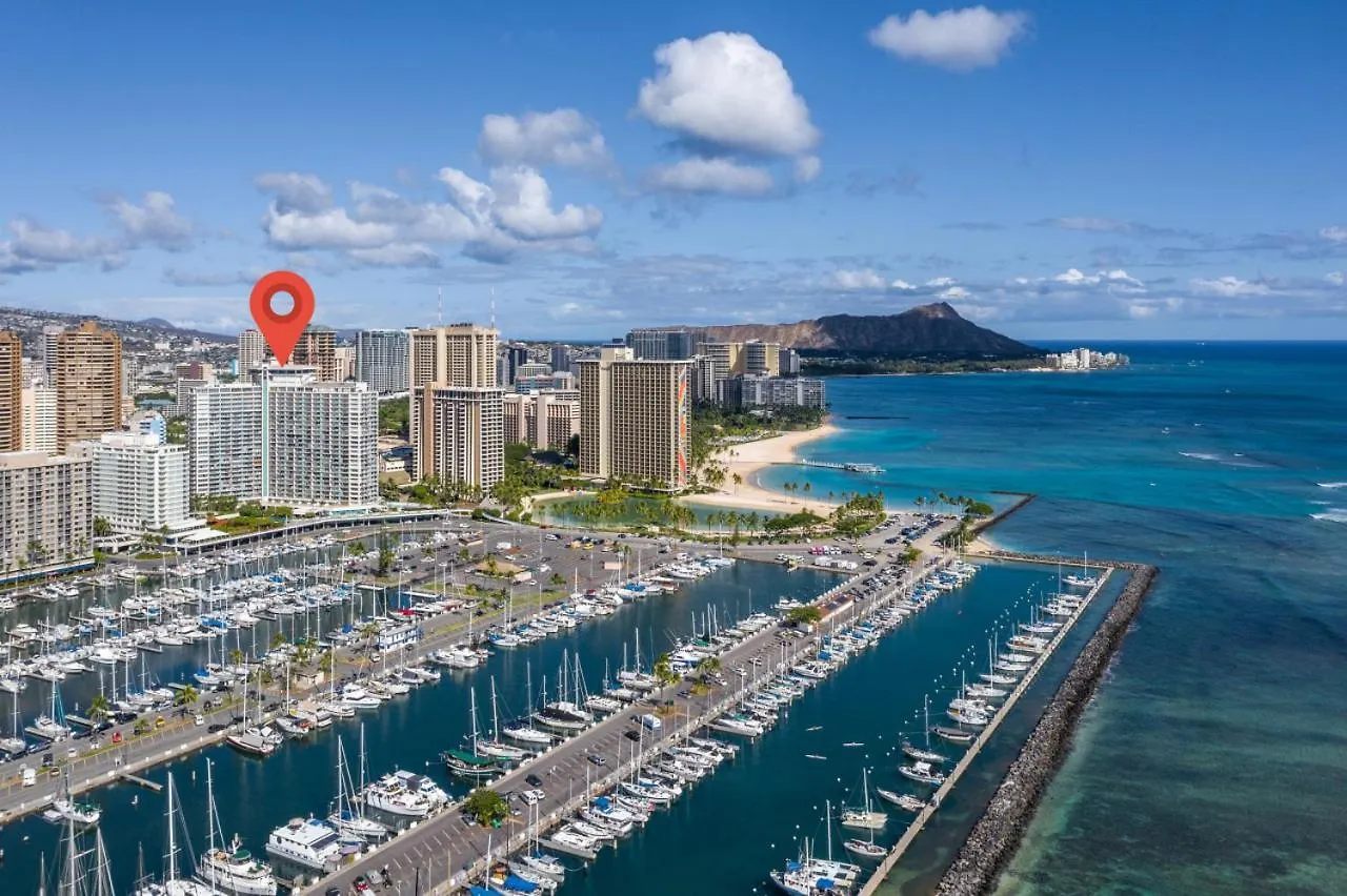 Ocean Front Amazing One Bedroom Condo Honolulu Holiday home